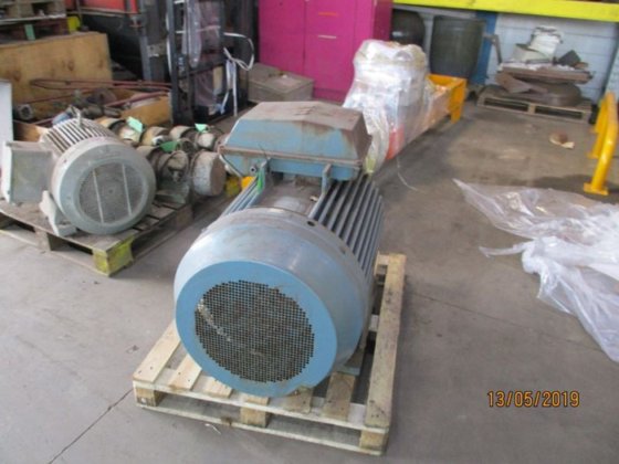 ABB 电机，132 千瓦，1486 转/分钟