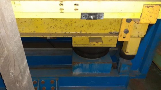 2010 FASTLOOP、プレート寸法2500mm x 2300mm