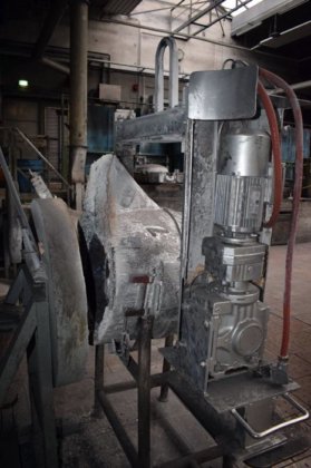 电动浇桶 IAS ±700 公斤