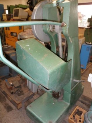 1979 振子式たわみ試験機 MAB