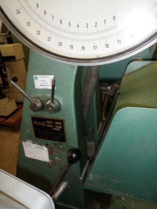 1979 振子式たわみ試験機 MAB