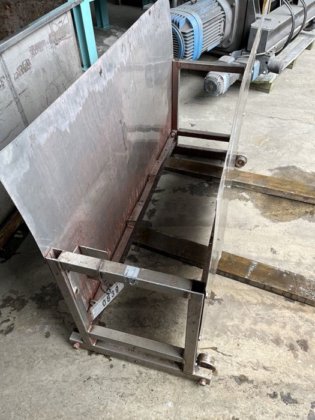 2001 不銹鋼±1.5 立方米塗料盆，不含攪拌器