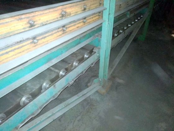 2004 板式输送机，长 ± 60 米，宽