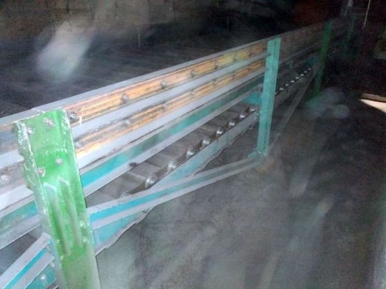 2004 スラットコンベヤ、長さ±60m、幅1400mm