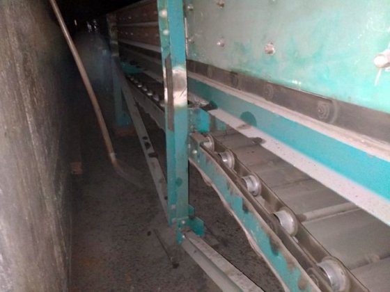 2004 スラットコンベヤ、長さ±60m、幅1400mm