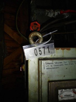 感应熔化炉 INDUCTOTHERM，250 千克