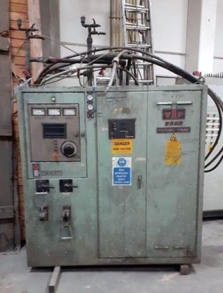 感应熔化炉 INDUCTOTHERM，250 千克