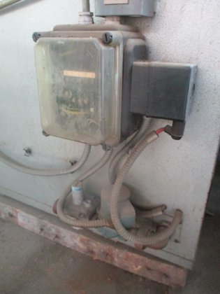 2 台壁挂式加热器，WANSON，60.000 kcal/h