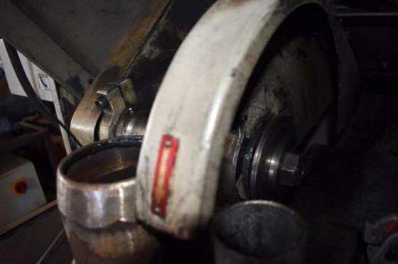 半自动台式切割机 Ø360mm