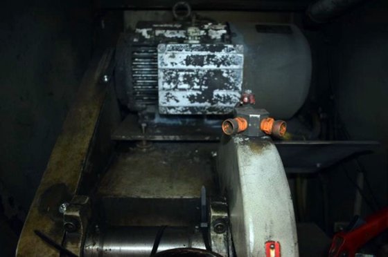 半自动台式切割机 Ø360mm