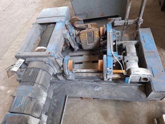 1998 桥式起重机 DEMAG 6.3 吨；长度：22800