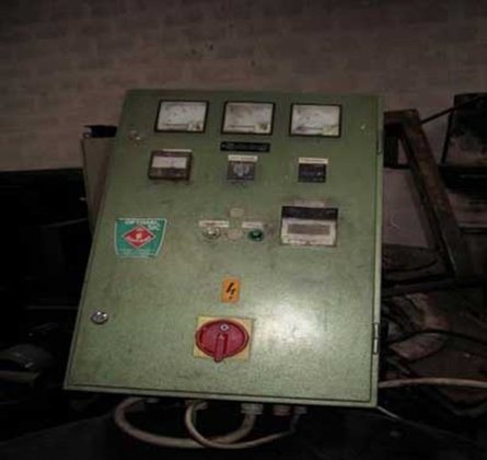 HINDENLANG 固定式包出坩埚炉，200 公斤铝