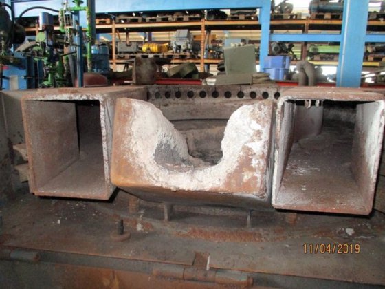 勇克感应炉，4 吨