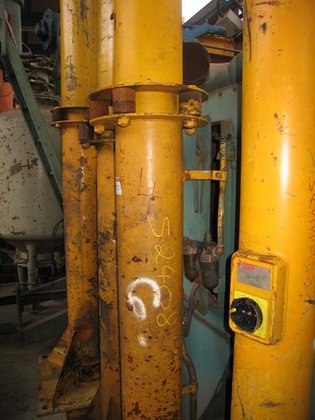 柱式回转起重机 3600/4400毫米，500 千克