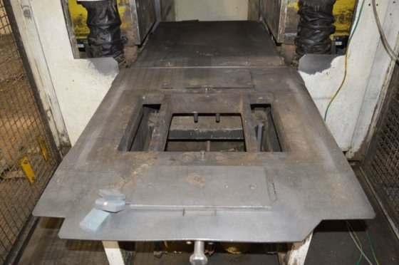 2000 台 LB25 型岩心喷射机和 SM7