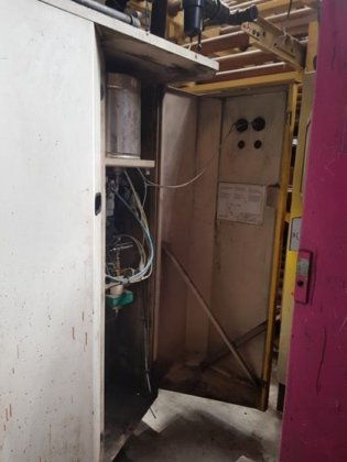 2000 台 LB25 型岩心喷射机和 SM7