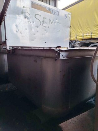 2001 不锈钢涂层盆 ±1,5m³