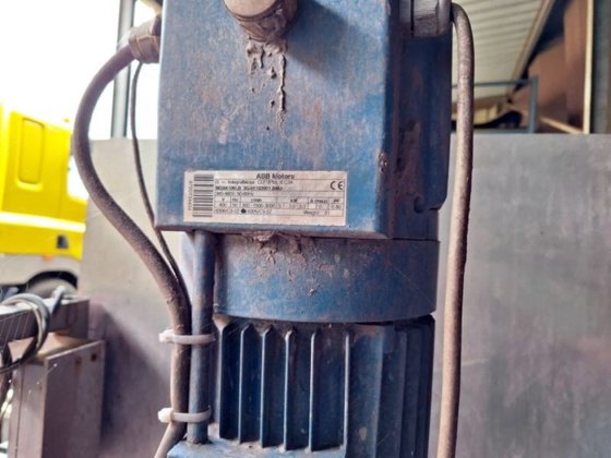 2001 不锈钢涂层盆 ±1,5m³