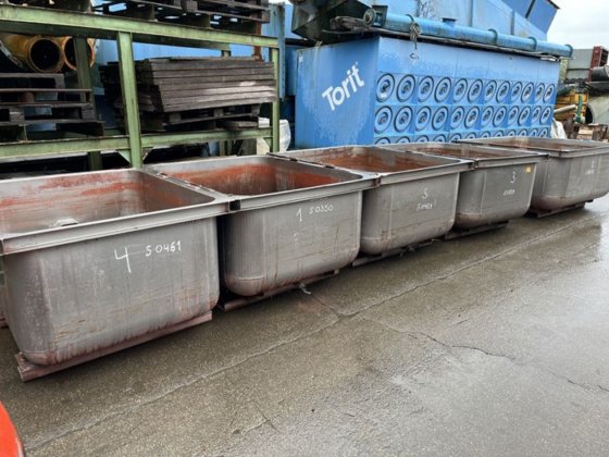 2001 不锈钢涂层盆 ±1,5m³