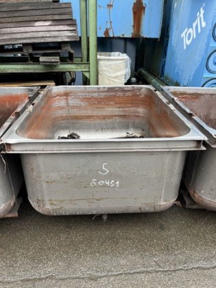 2001 不锈钢涂层盆 ±1,5m³