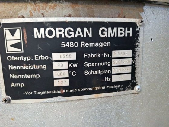 摩根牌±600kg铝制可倾斜式电炉