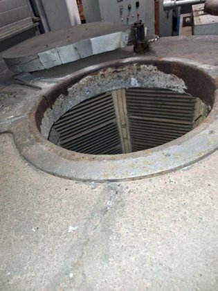 摩根牌±600kg铝制可倾斜式电炉