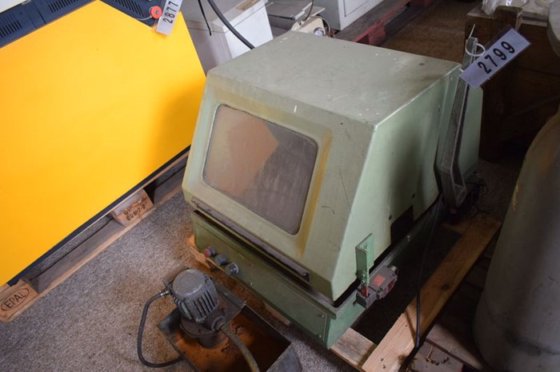 試験片用カッター（湿式切断）