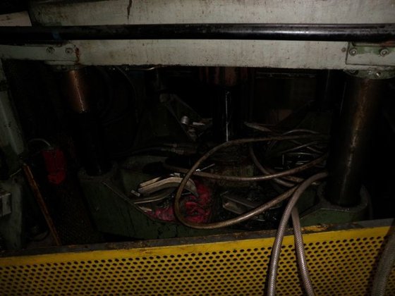 REIS 20T 液压去毛刺压力机