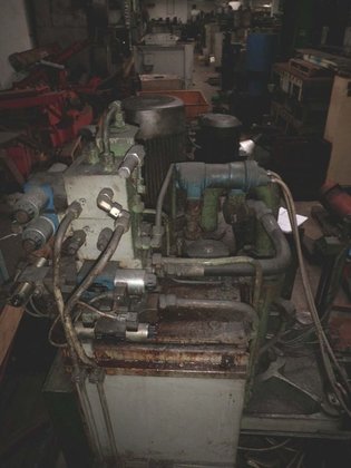 REIS 20T 液压去毛刺压力机