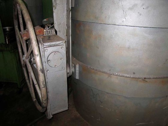 铸造浇桶，± 3.5 吨铝，直径 1640 毫米，高