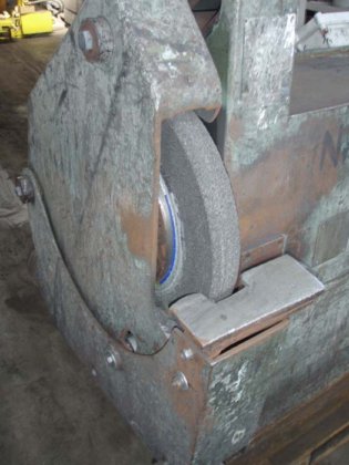 REMA 型双层地面打磨机，直径 600，速度 45 m/s