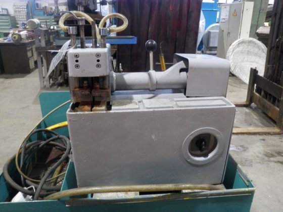 光谱试样切割器，直径 250 毫米