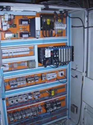 Raupenbandstrahlanlage GEORG-FISCHER WST14
