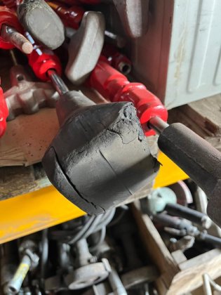 长于 ±600mm 的气动砂夯，宽度