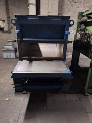 2010 コア・サンド・ブレーカー CYRUS