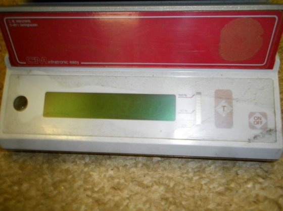 带加热灯的水分平衡 CM 仪器