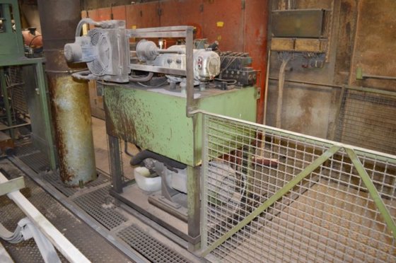 LAEMPE L40 型射芯机，射芯量 40 升