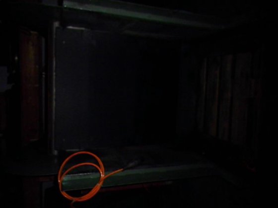 用于装载 ABC 1500 千克包装箱的水力拉伸机