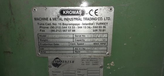 1997 年 KROMAS 400l 圆形振动器/镘刀