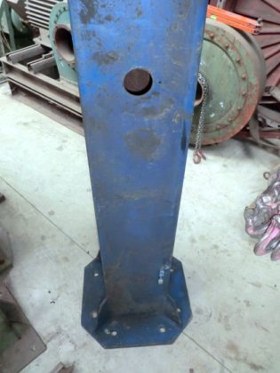 1985 ピラール回転クレーン ABUS 500 kg