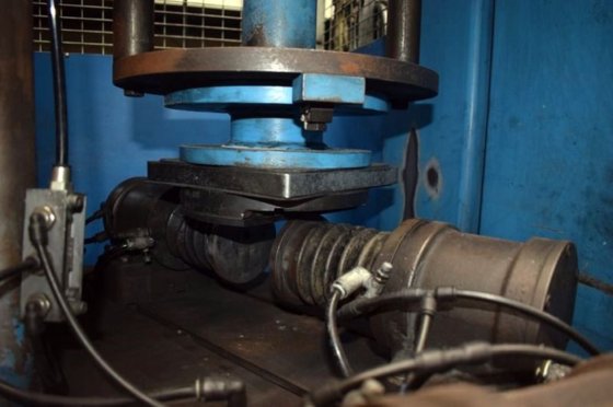 カルーセル付きコアシューター 2,5l GST