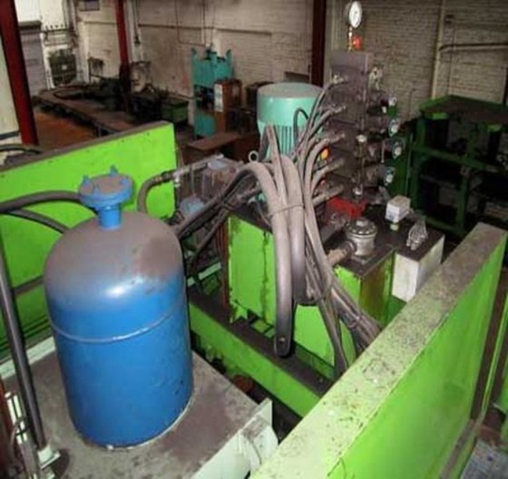 GUT/KUHN 抽芯枪，100 升