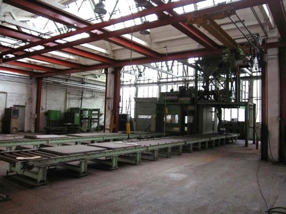 GUT/KUHN 抽芯枪，100 升