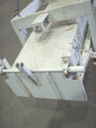 2008 磁性振动输送机，1700 毫米 x 510