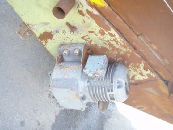 振动输送机 2300 x 800 毫米