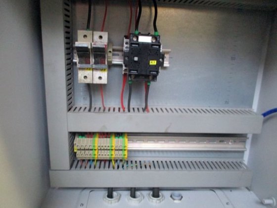 リフティングマグネット用制御装置 3.7 KVA