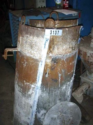 ライニング・フォーマー