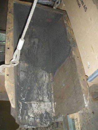 振动输送机，长 1000 毫米，宽 300 毫米