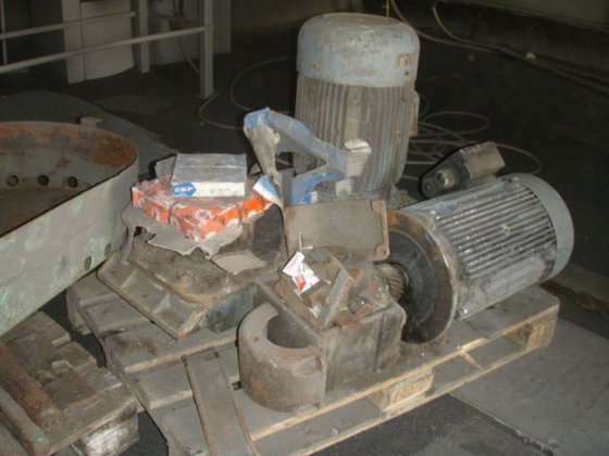 1981 Eirich 搅拌机，型号 DEV 22，容量