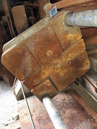 Gravity casting machine, useful dimensions